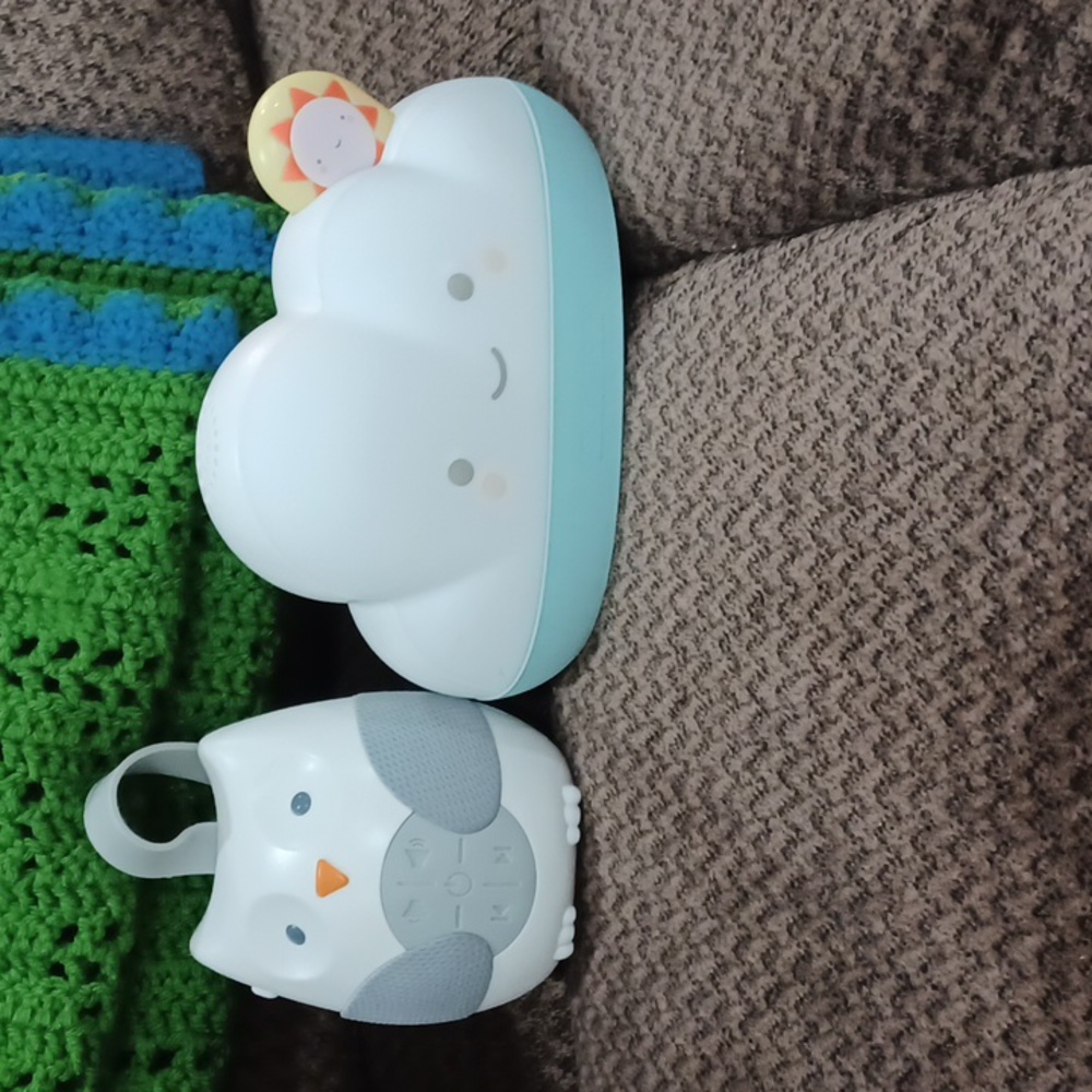 Skip Hop Sound soother bundle